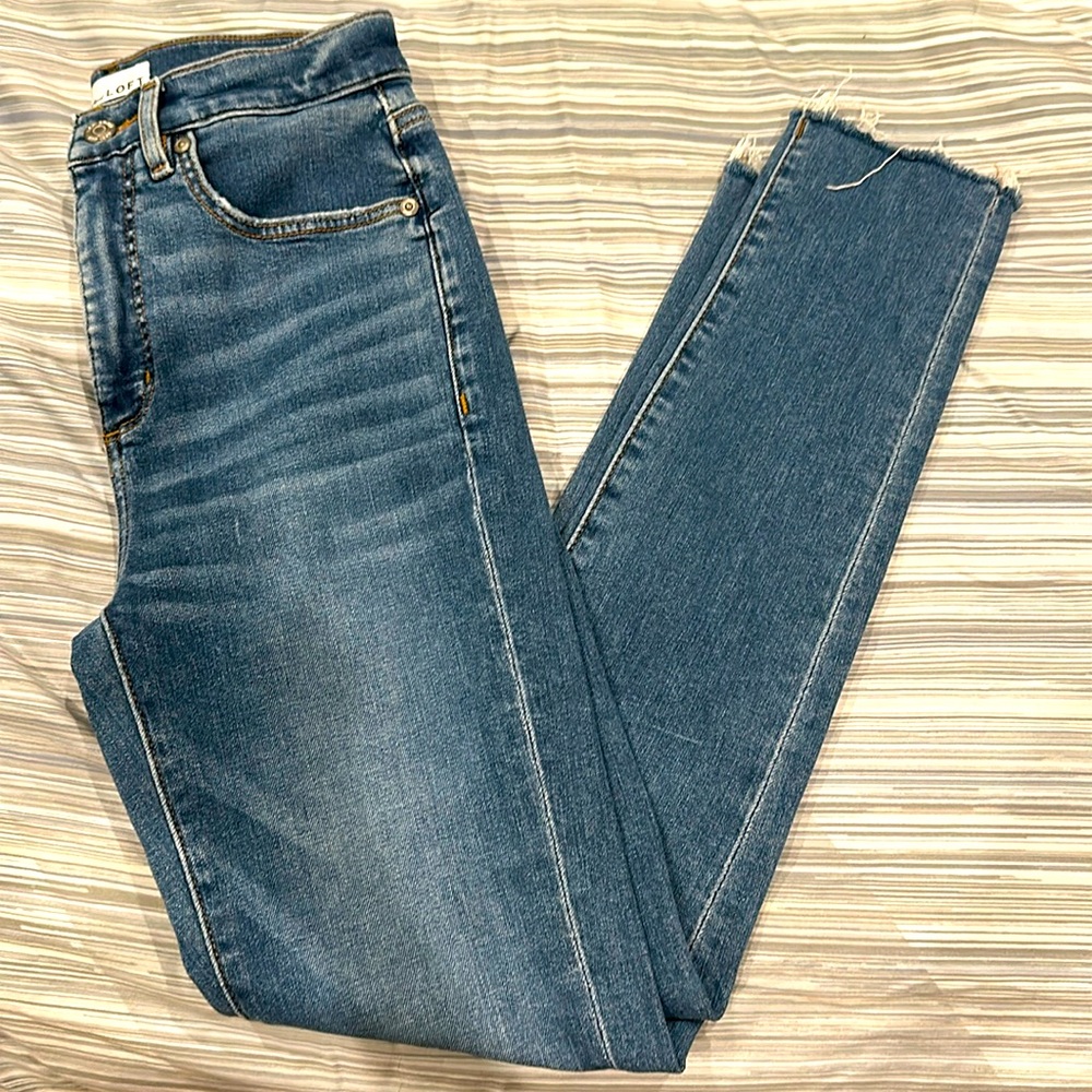 ANN TAYLOR LOFT STRETCH DENIM JEANS -LIKE NEW SIZE 0